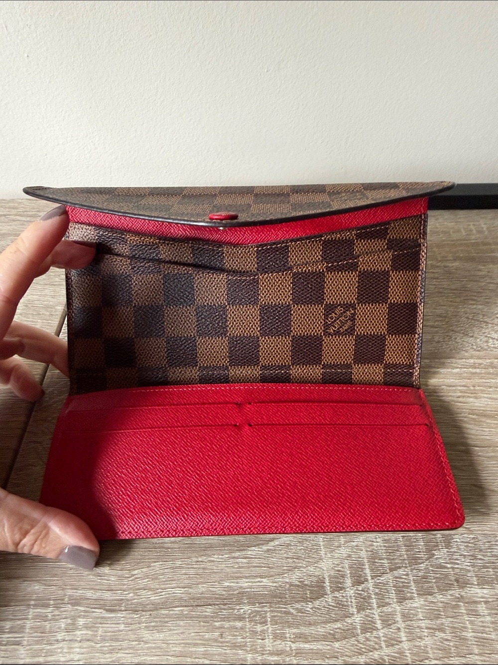 Authentic Louis Vuitton Sarah Wallett - Picture 3 of 7